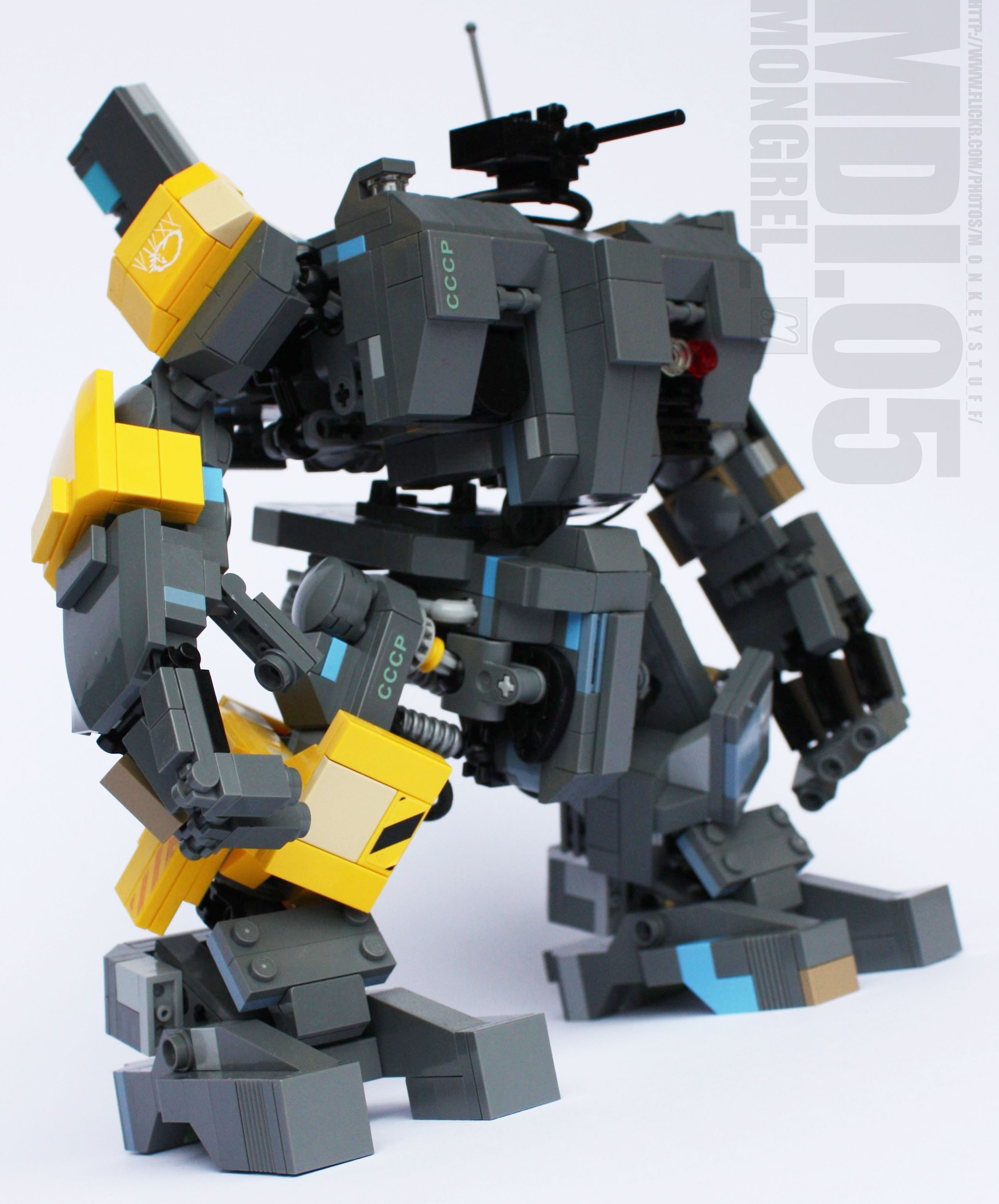 LEGO MOC - Robot MDI05 Mongrel 05.jpg