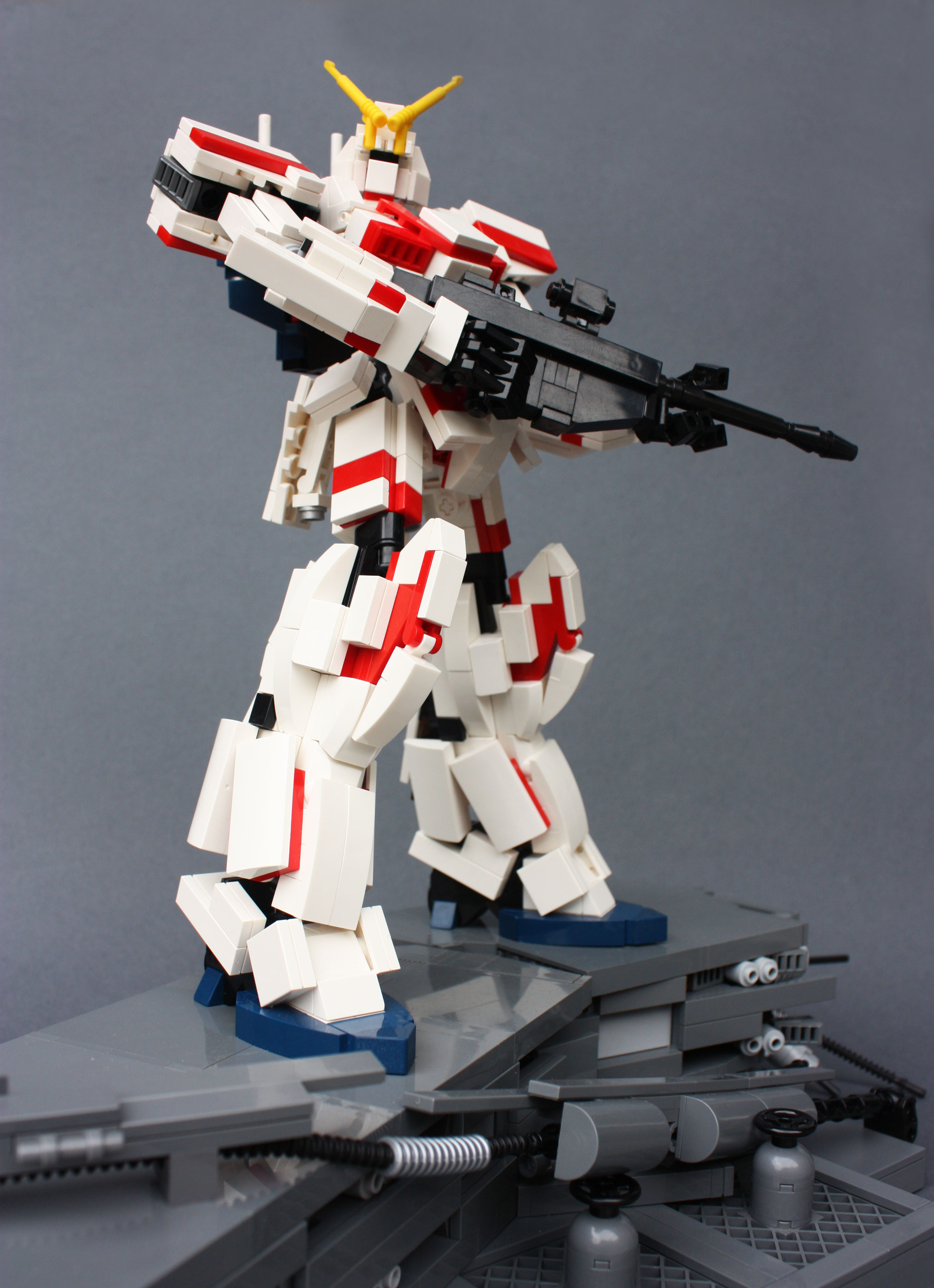 LEGO MOC - Robot RX-0 Unicorn Gundam Destroy Mode 03.jpg